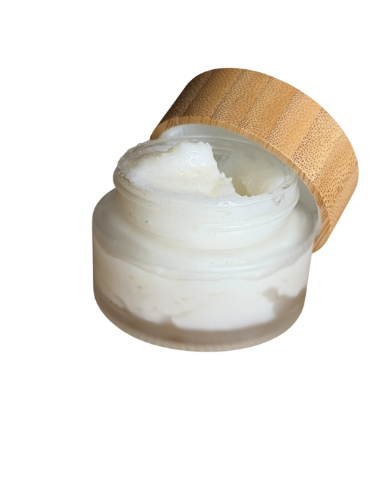 lip scrub — lip polishing treatment